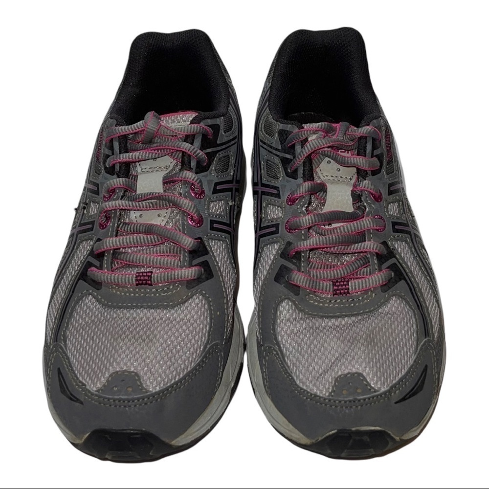 Venture Woman Shoes Size 8